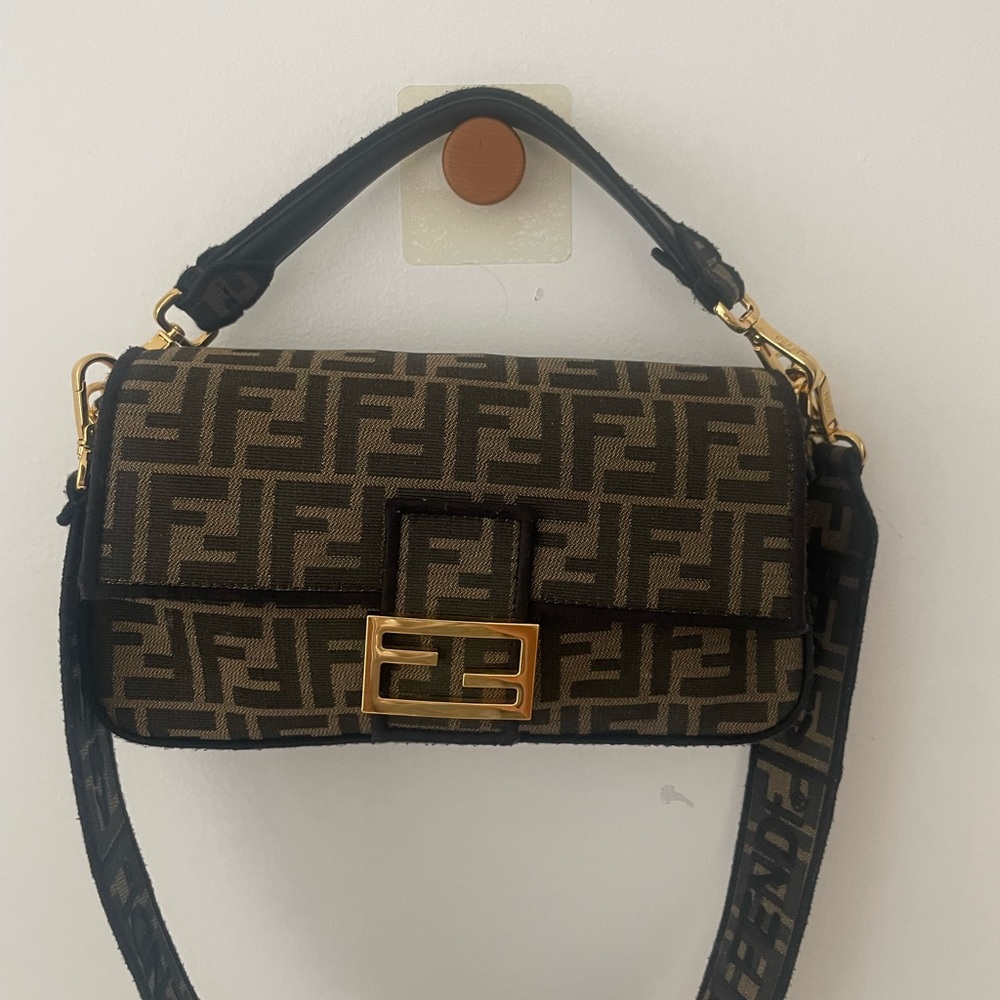FF Baguette Bag